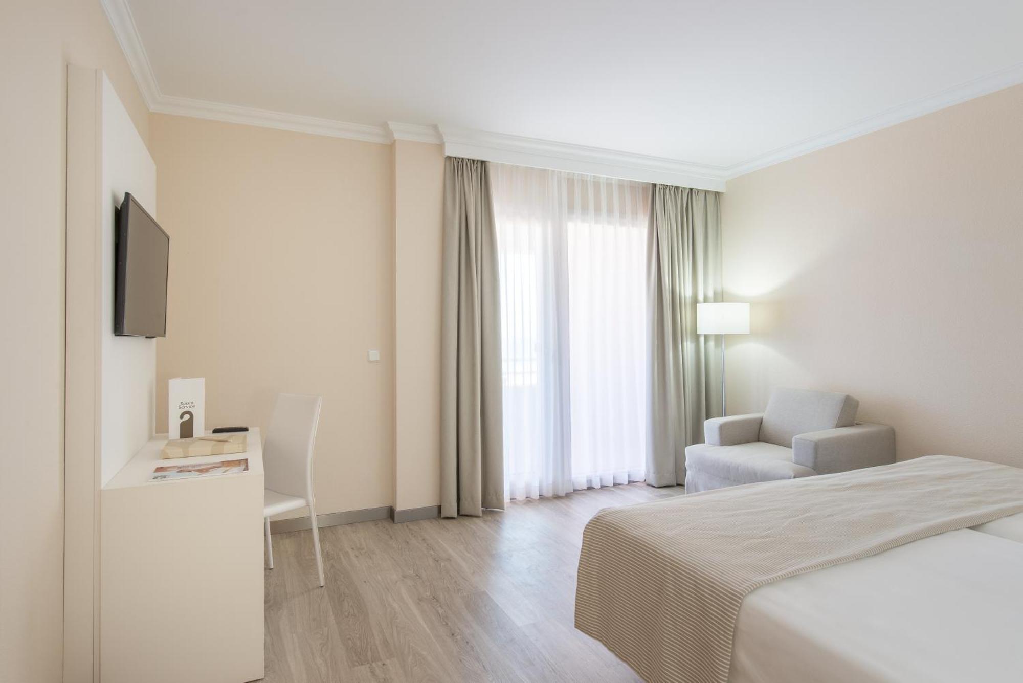 Oliva Nova Beach & Golf Hotel ภายนอก รูปภาพ
